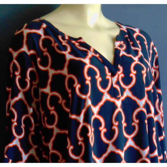 Crown & Ivy Navy Orange Rayon Popover Top 3X - Picture 2 of 5